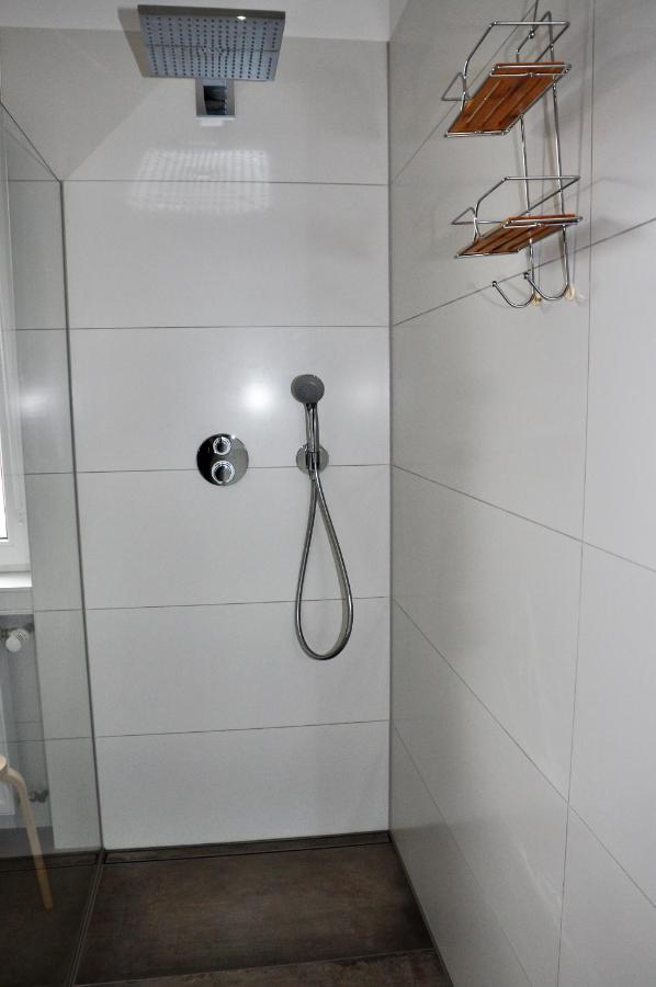 Apartmenthaus Am Zimmerplatz ホーフハイム・アム・タウヌス エクステリア 写真